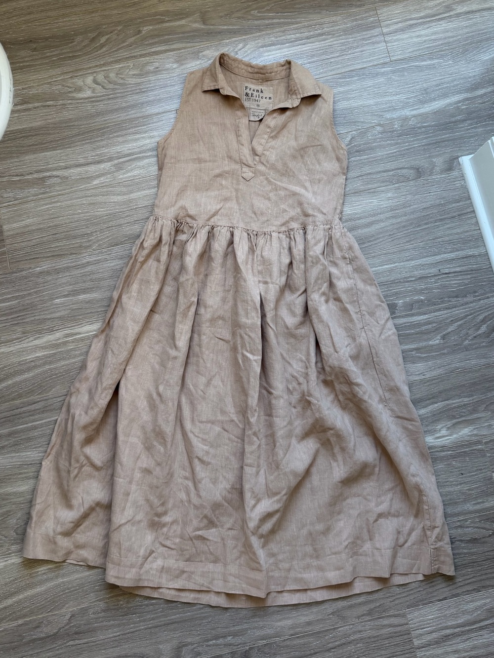 Frank & Eileen Daphne Sleeveless Popover Dress Sz XS EUC 100% Linen Tan Beige